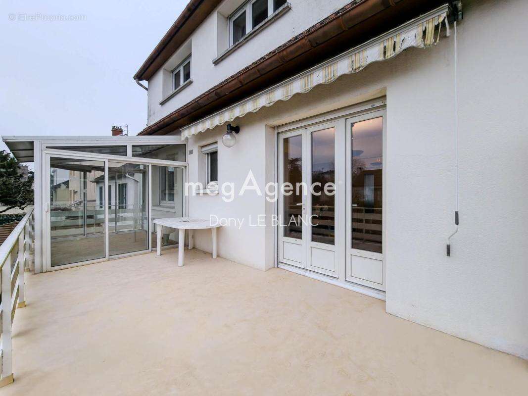 Maison à MAINVILLIERS