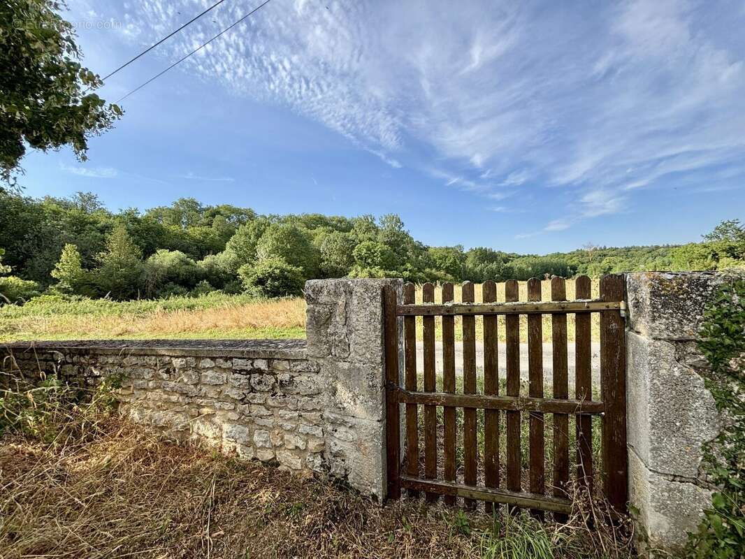 Maison à CEAUX-EN-COUHE