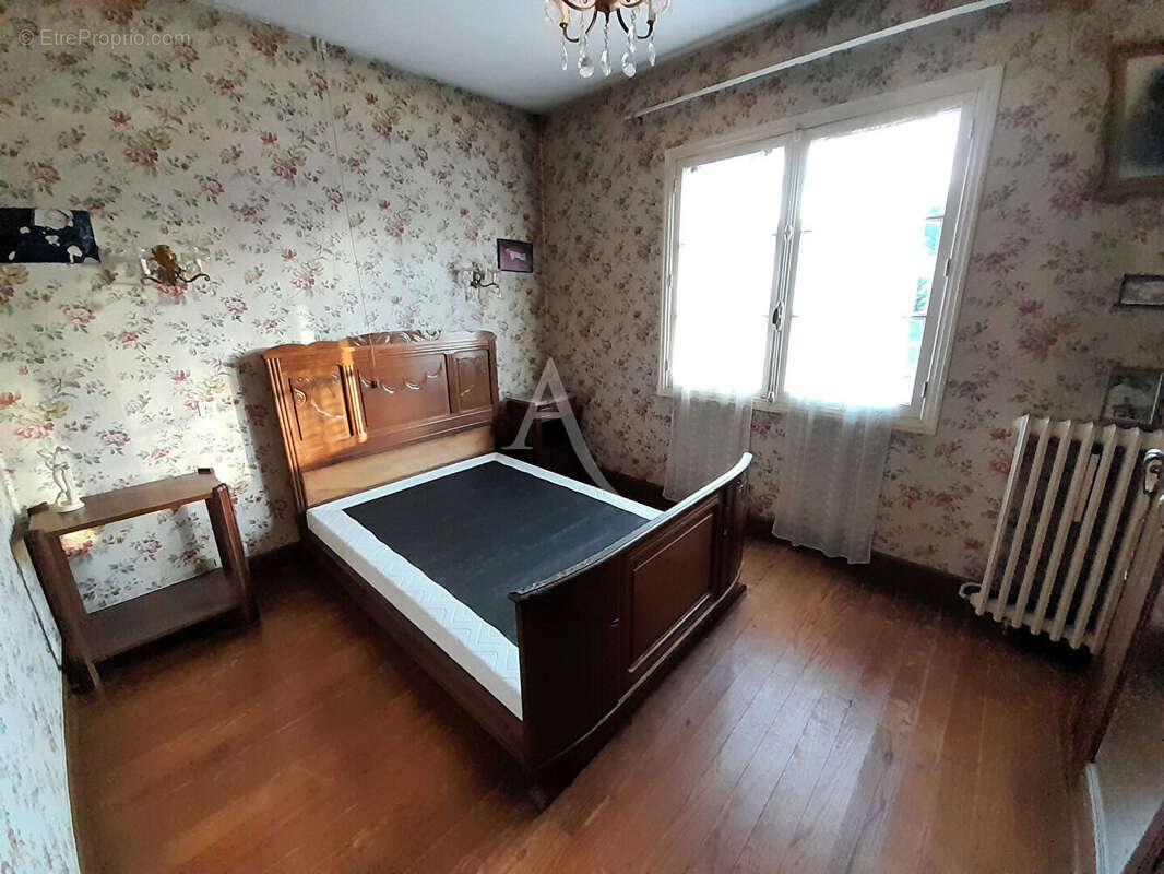 Maison à VILLENEUVE-DE-MARSAN