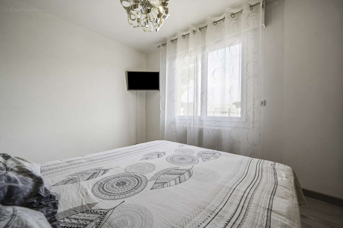 Le Cannet   Appartement 3 pièces de 71 m2 avec parking et cave - photo 8