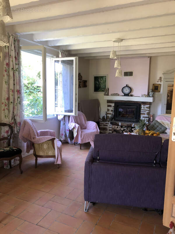 Maison à LA CROISILLE-SUR-BRIANCE