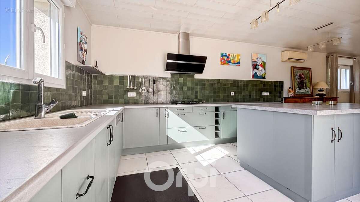 Maison à CHATELUS-LE-MARCHEIX