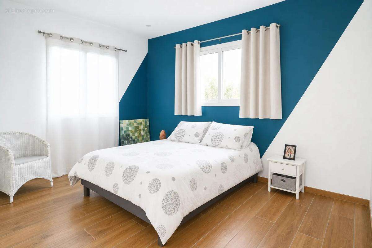 Maison contemporaine 6 pièces avec piscine - photo 5