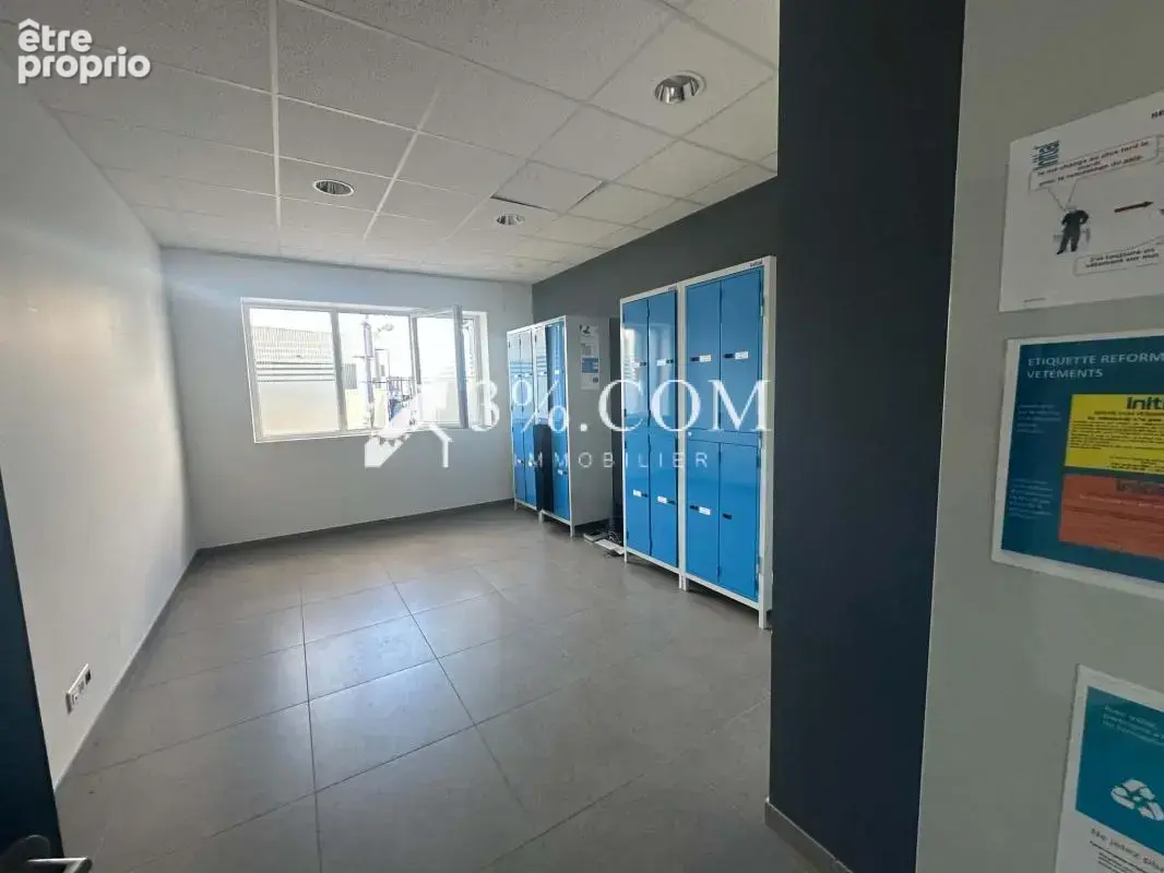 Bätiment professionnel 1728 m2 sur une parcelle de 6949 m2 d - photo 11