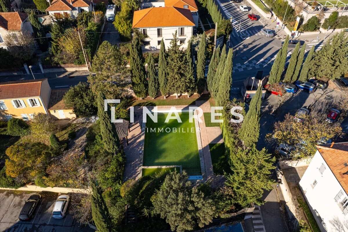 Appartement à AIX-EN-PROVENCE