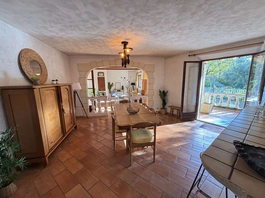 Maison à FIGANIERES