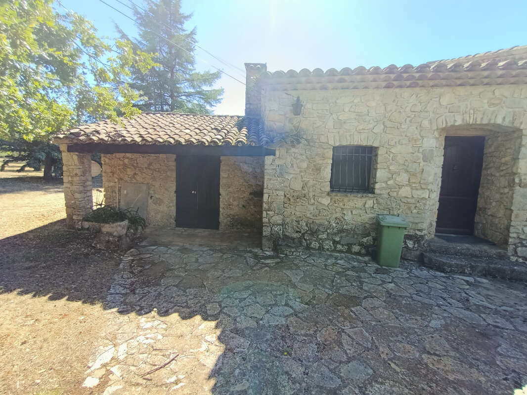 Maison à PEYMEINADE