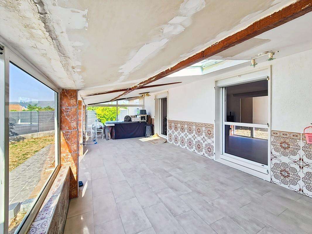 Saulce-sur-Rhône – Maison de plain-pied avec jardin clos et garage - photo 6