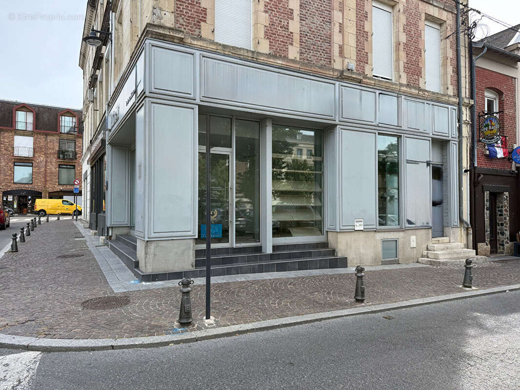 Local commercial Saint Quentin 6 pièce(s) - photo 4