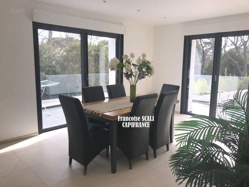 Maison à SAINT-RAPHAEL