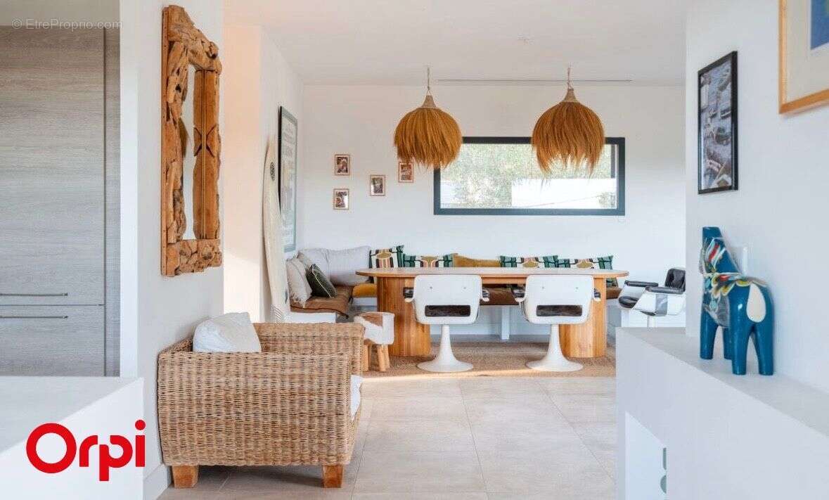 Maison à LA CADIERE-D'AZUR
