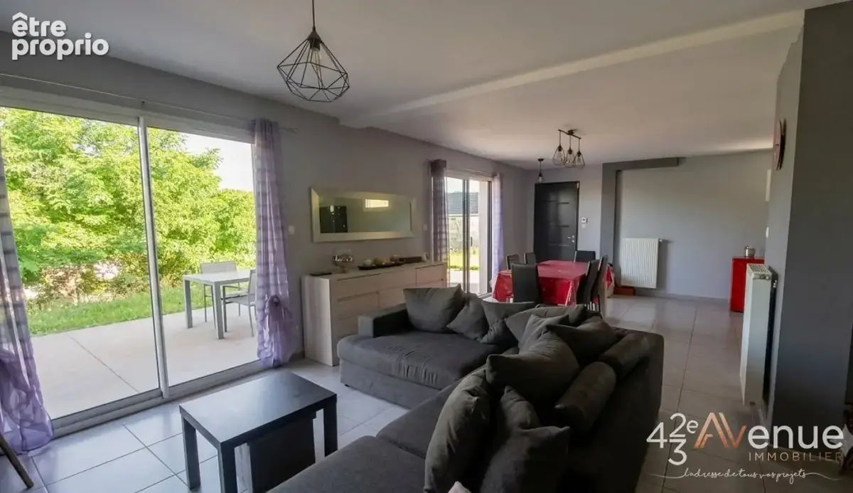 Maison 103 m² à La Ricamarie  - photo 3