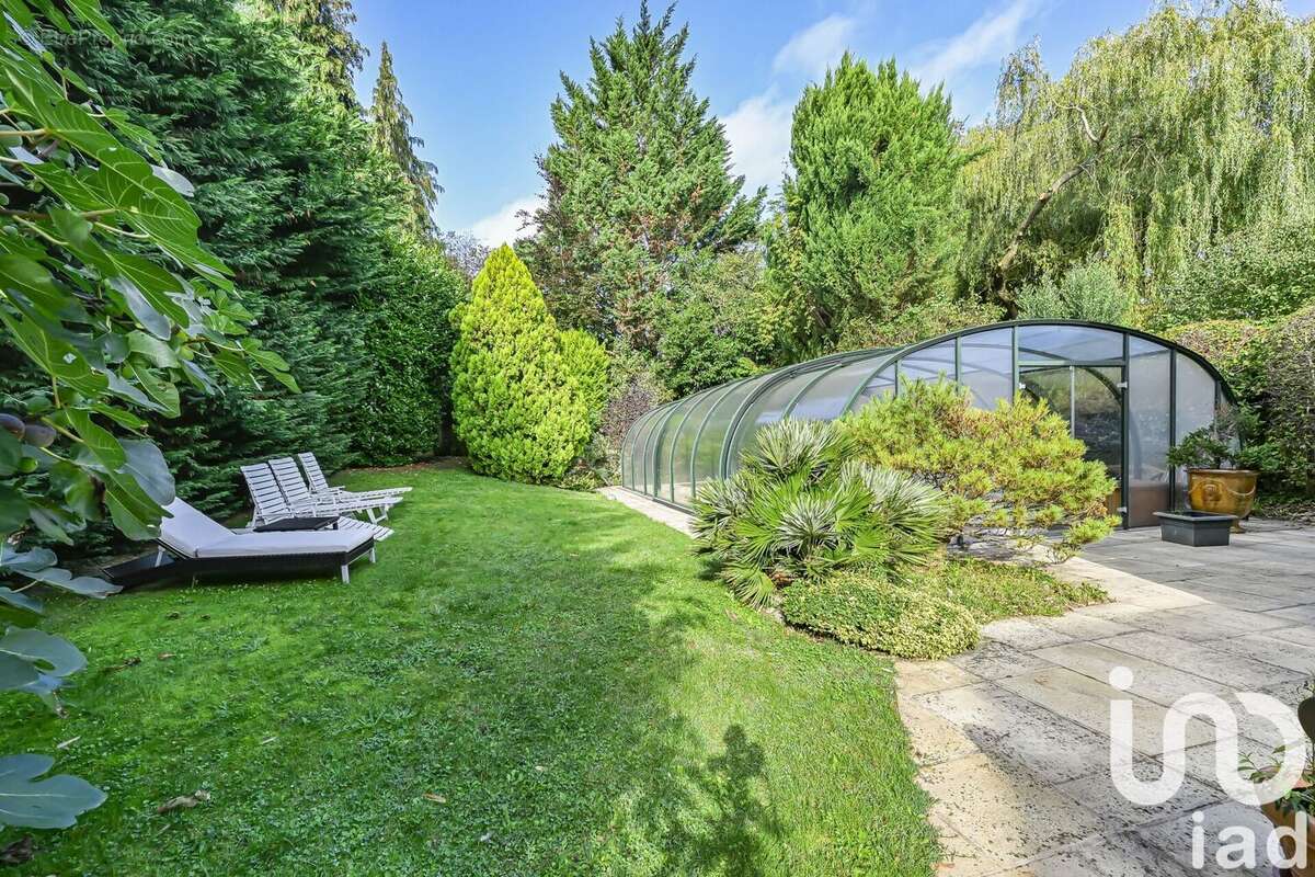 Photo 4 - Maison à LA CELLE-SAINT-CLOUD