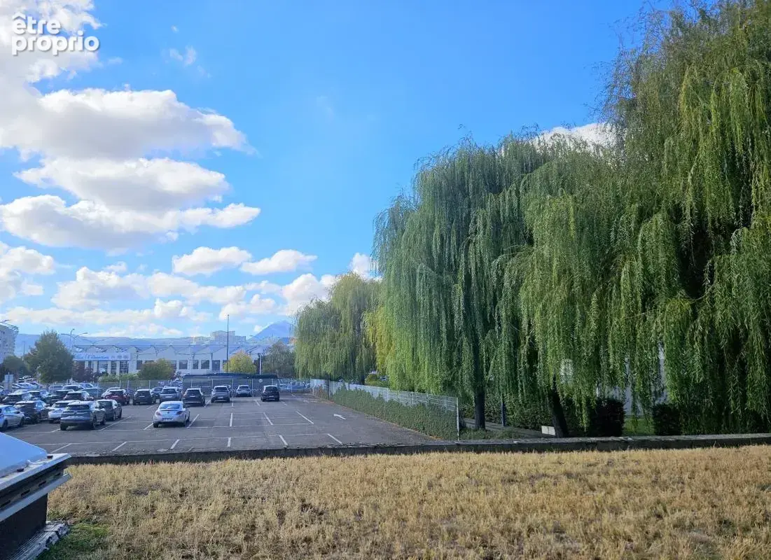 En exclusivité, à proximité immédiate du stade Marcel Michelin - photo 6