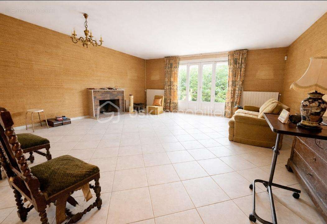 Maison à SAINT-GERMAIN-LES-CORBEIL