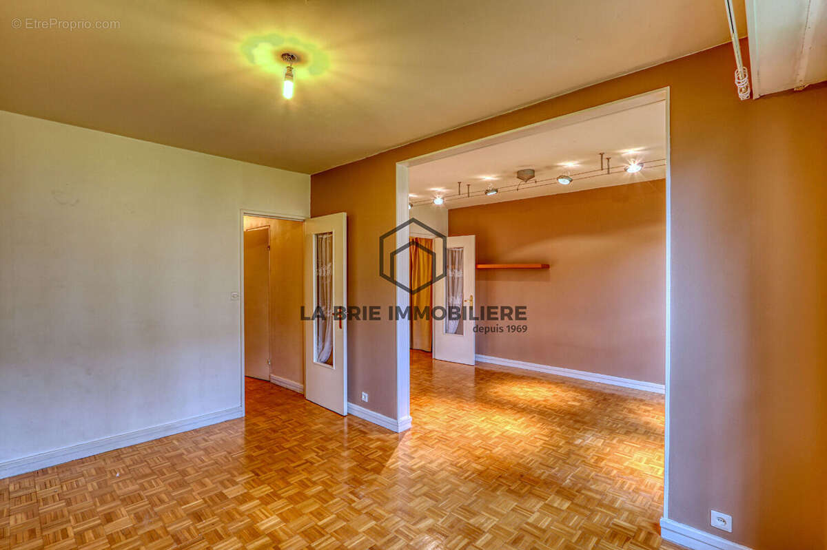 Appartement à VILLECRESNES