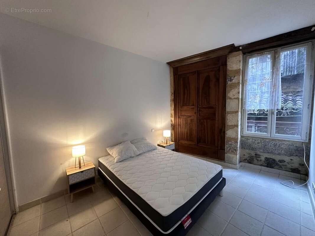 Appartement à BELVES