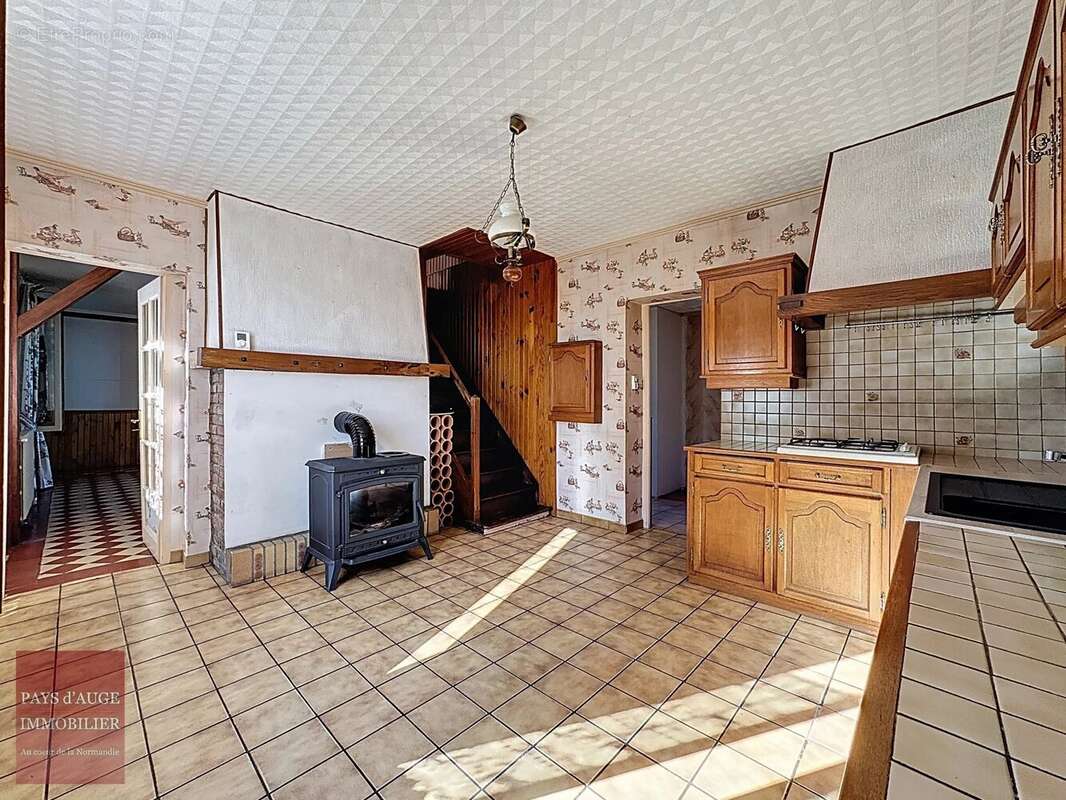 Maison à CASTILLON-EN-AUGE