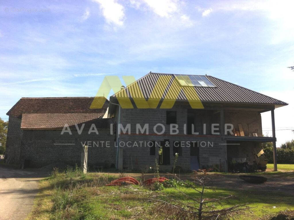 Maison à LUCQ-DE-BEARN