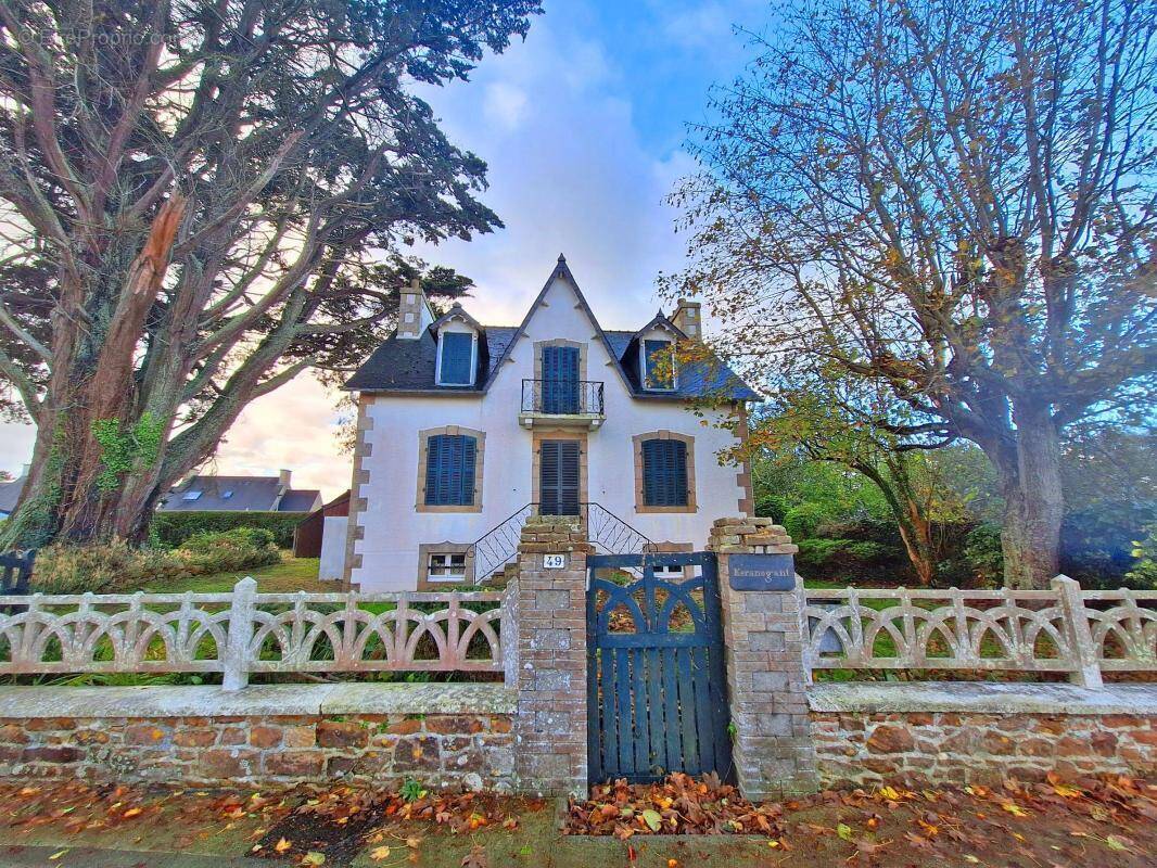 Maison à PLOUGASNOU