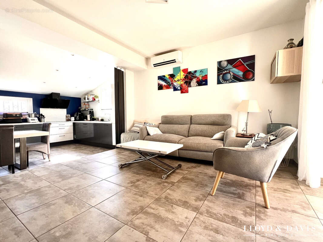 Maison 85 m² à Callian  - photo 5
