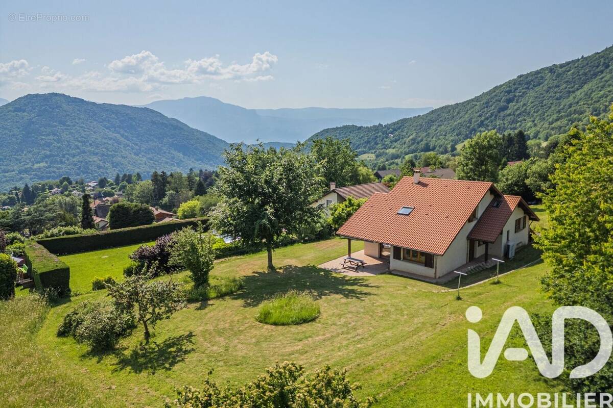 Photo 1 - Maison à SAINT-MARTIN-D'URIAGE