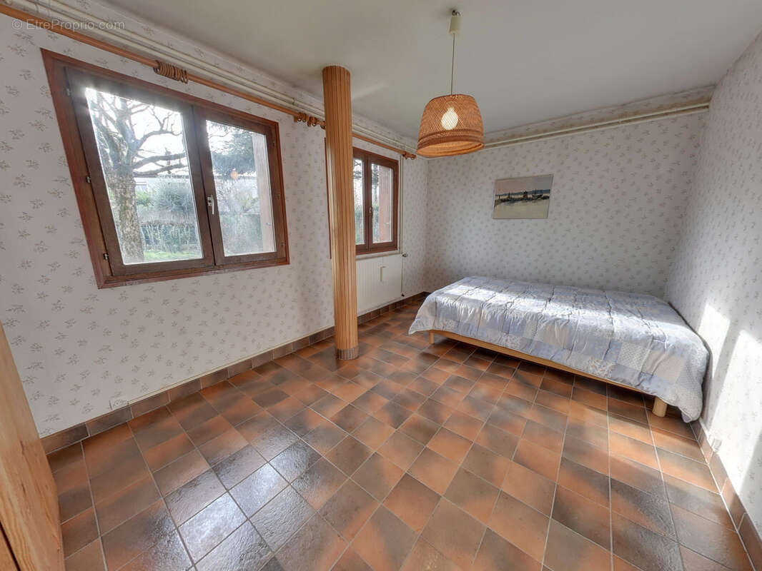 Maison à ECHIROLLES