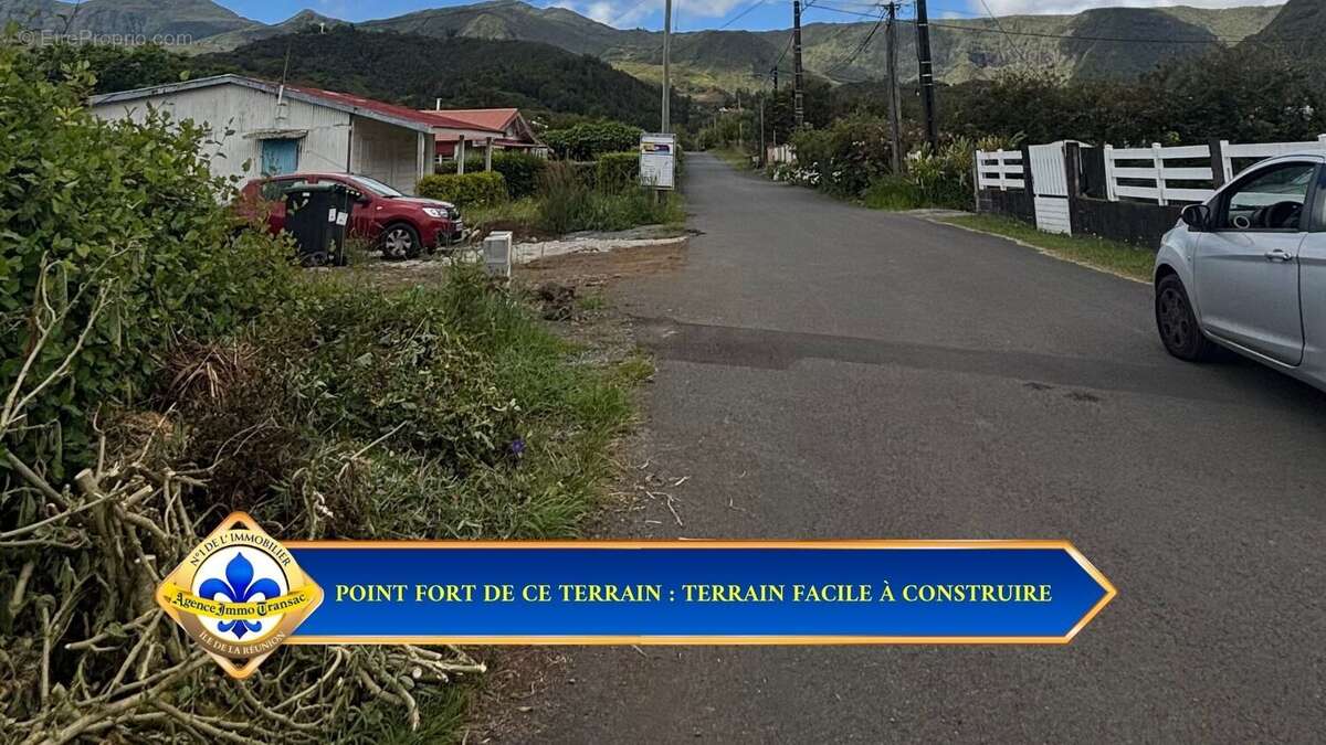 Terrain à LA PLAINE-DES-PALMISTES