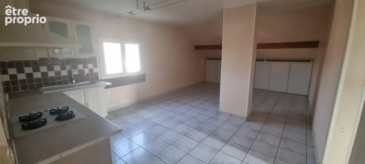 Grande maison familiale ou 2 appartements sur terrain d'environ 13 ares - photo 10