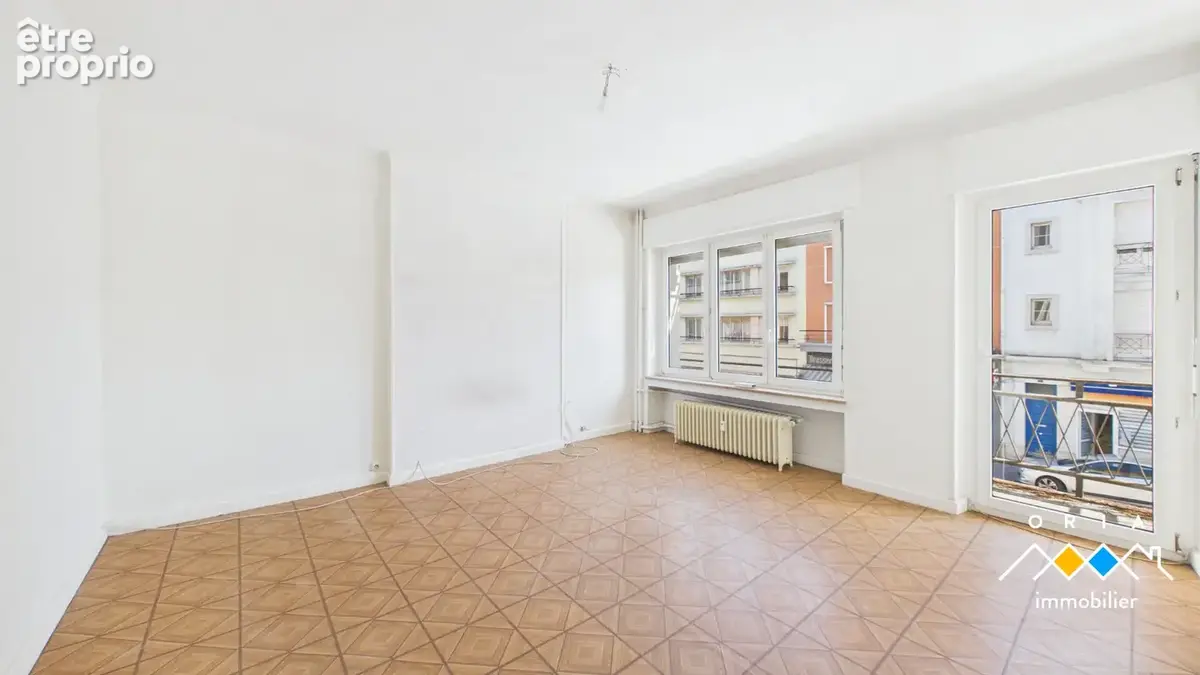 CHARMES - Appartement 6 pièces 143 m2 - photo 5