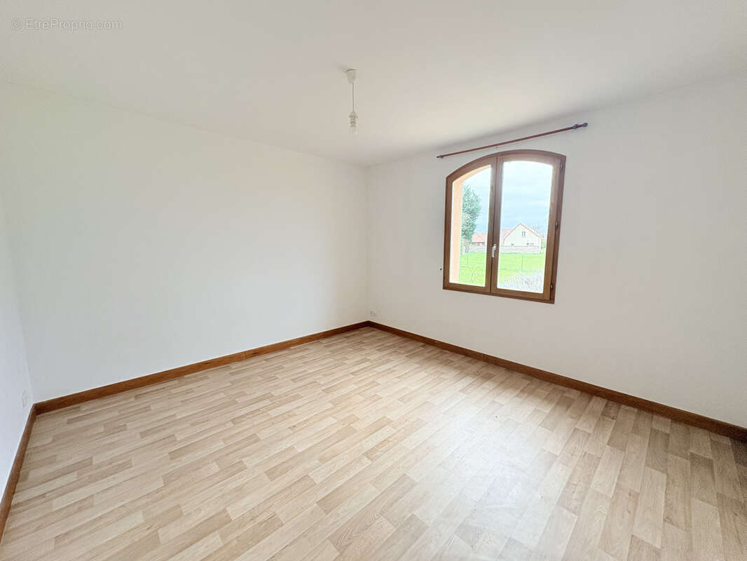 Maison à SAINT-LUPERCE