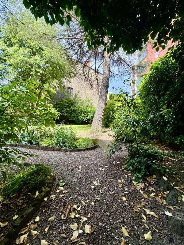 Maison à VILLEURBANNE