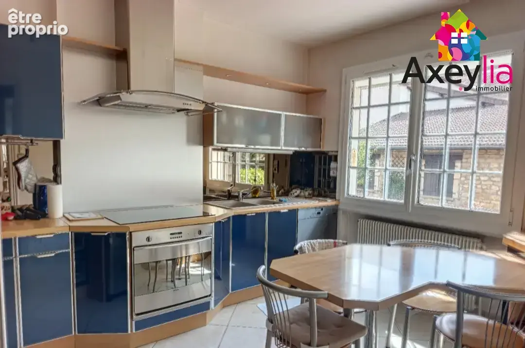 A vendre- pouilly-sous-charlieu- maison 3 chambres sur terrain avec depot - photo 4