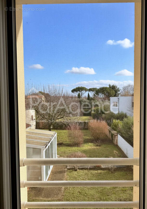 Maison à VAUX-SUR-MER