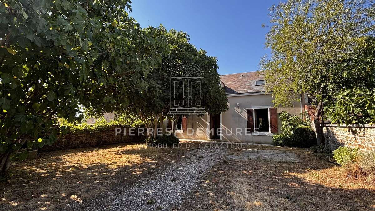 Maison de bourg avec jardin clos - photo 5