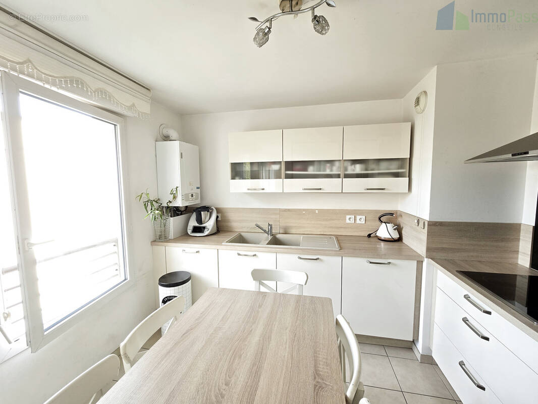 Appartement à SAINT-FONS