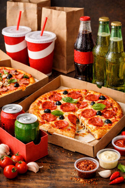 Commerce à SAINT-LAURENT-DE-LA-SALANQUE