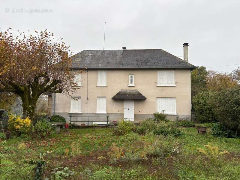 Maison ancienne avec grange et dépendances – Laroche-l’Abeille (87) - photo 6