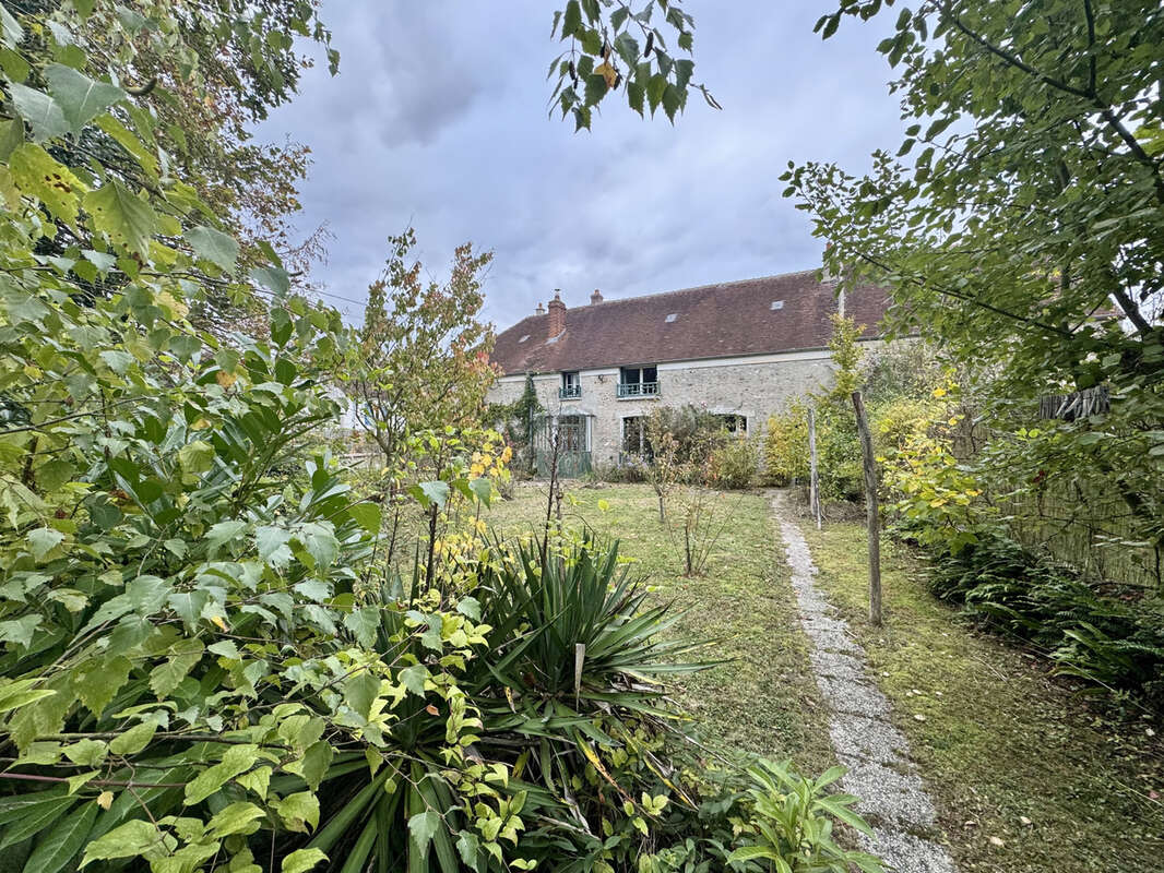 Maison à COULOMMIERS