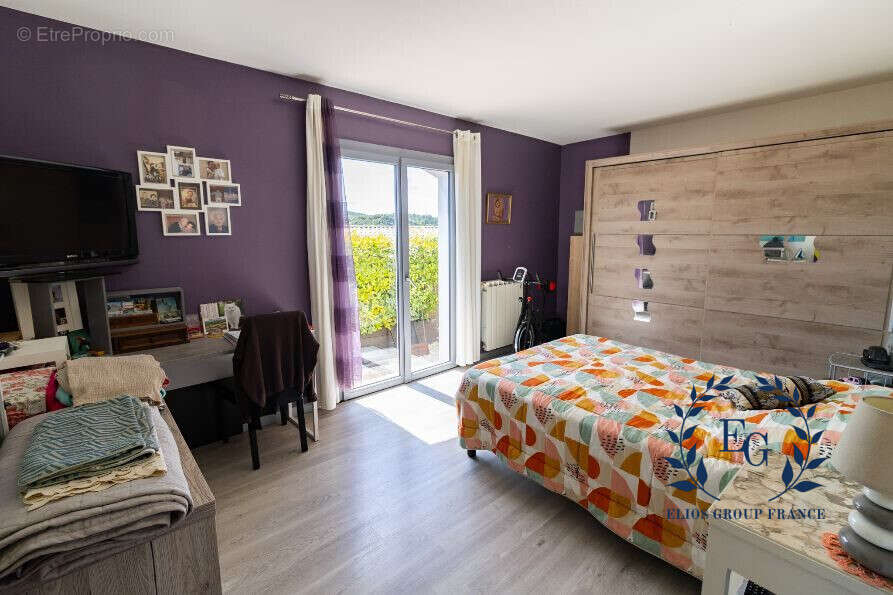 Maison à VARAGES