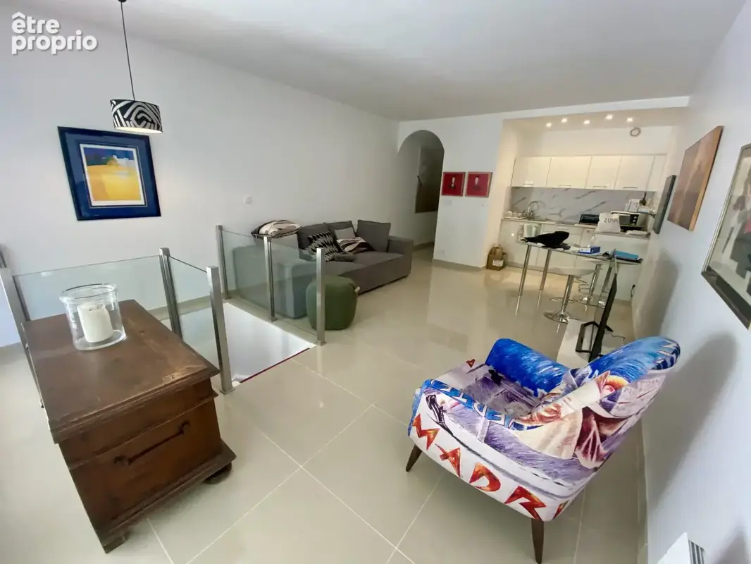 Appartement 2 pièces 74 m² à vendre à Evian-Les-Bains (74500) - photo 2