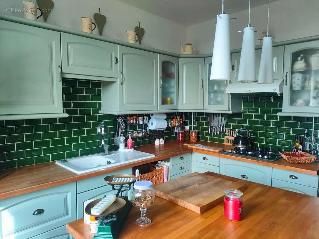 Maison à ORADOUR-SUR-VAYRES