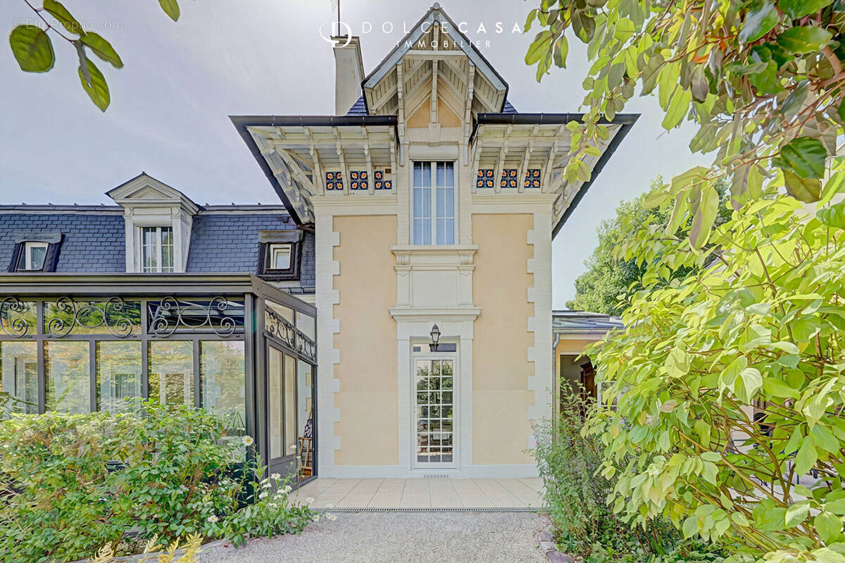 Maison à LE PERREUX-SUR-MARNE