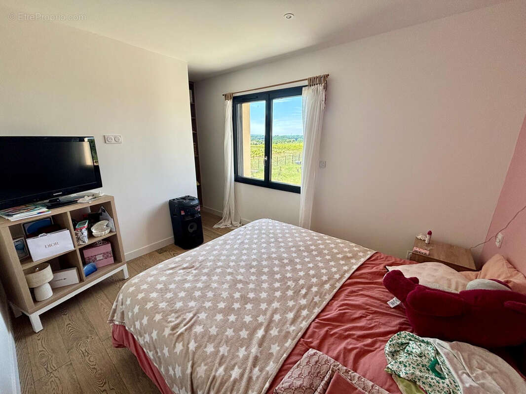 GRIGNAN - Belle Villa neuve sur 2 160 m2, avec VUE. - photo 30