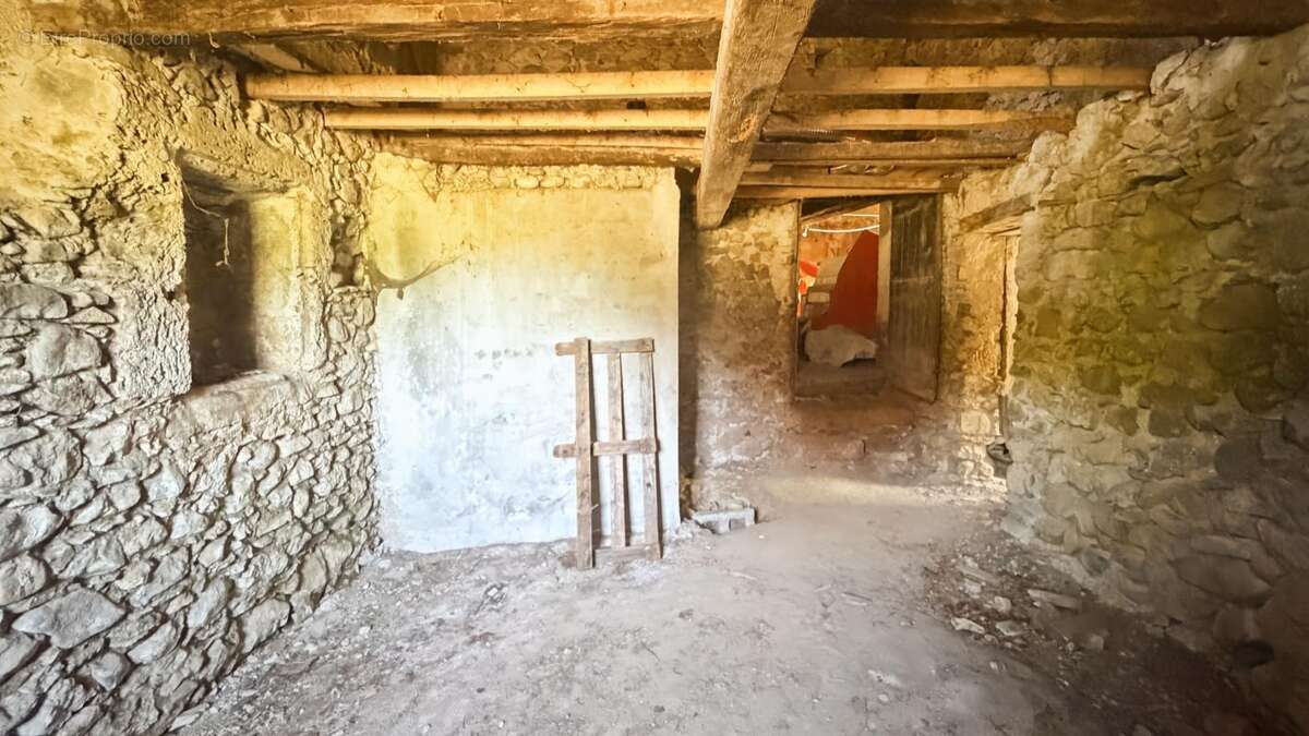Châteaudouble (26120) : 2 tènements sur 8300 m2, en zone naturelle - photo 22
