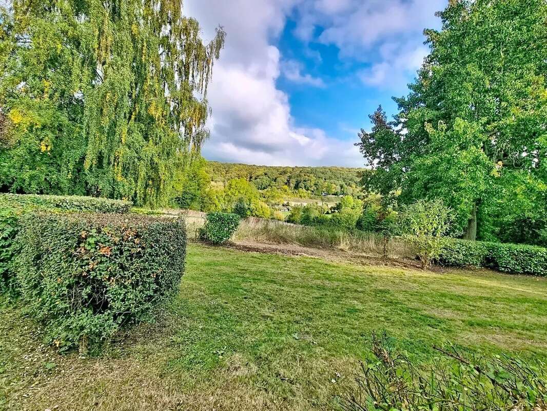 Maison à LA RIVIERE-SAINT-SAUVEUR