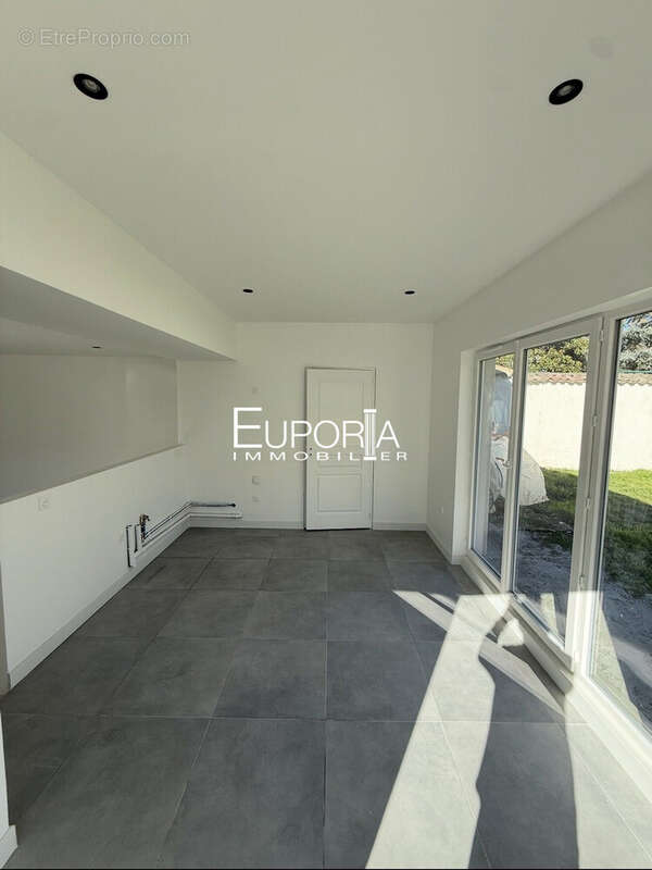 Maison à RILLIEUX-LA-PAPE