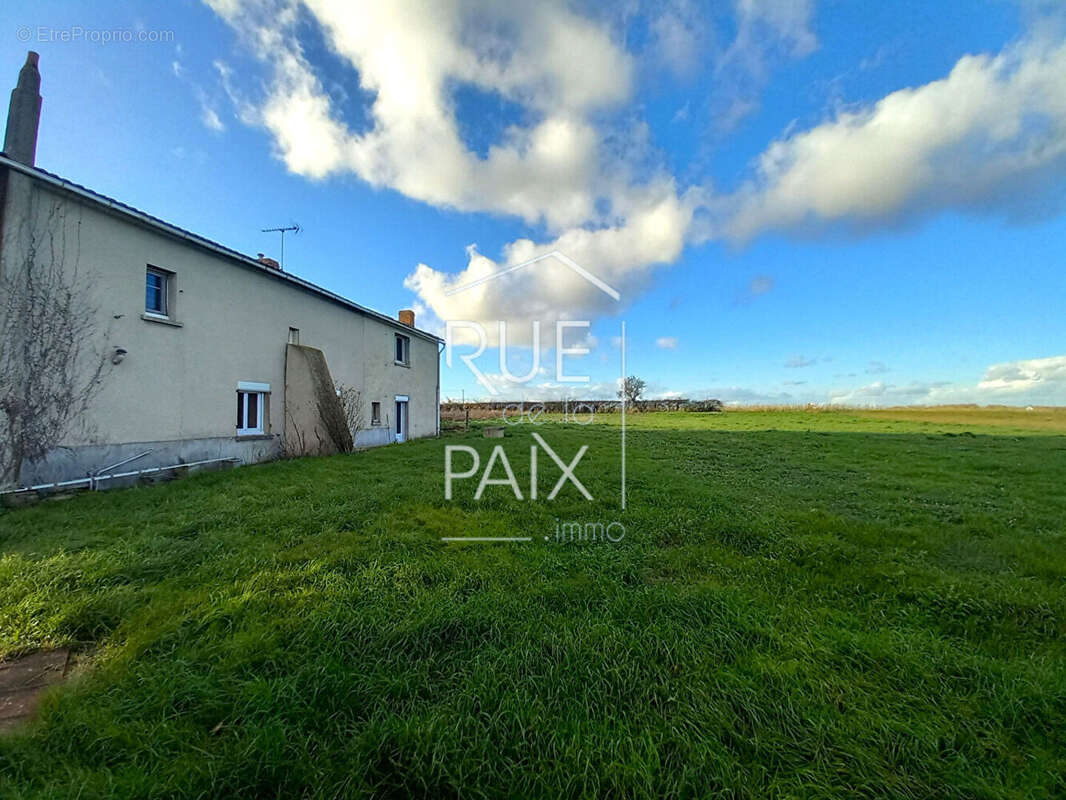 Maison à MOUTERRE-SILLY