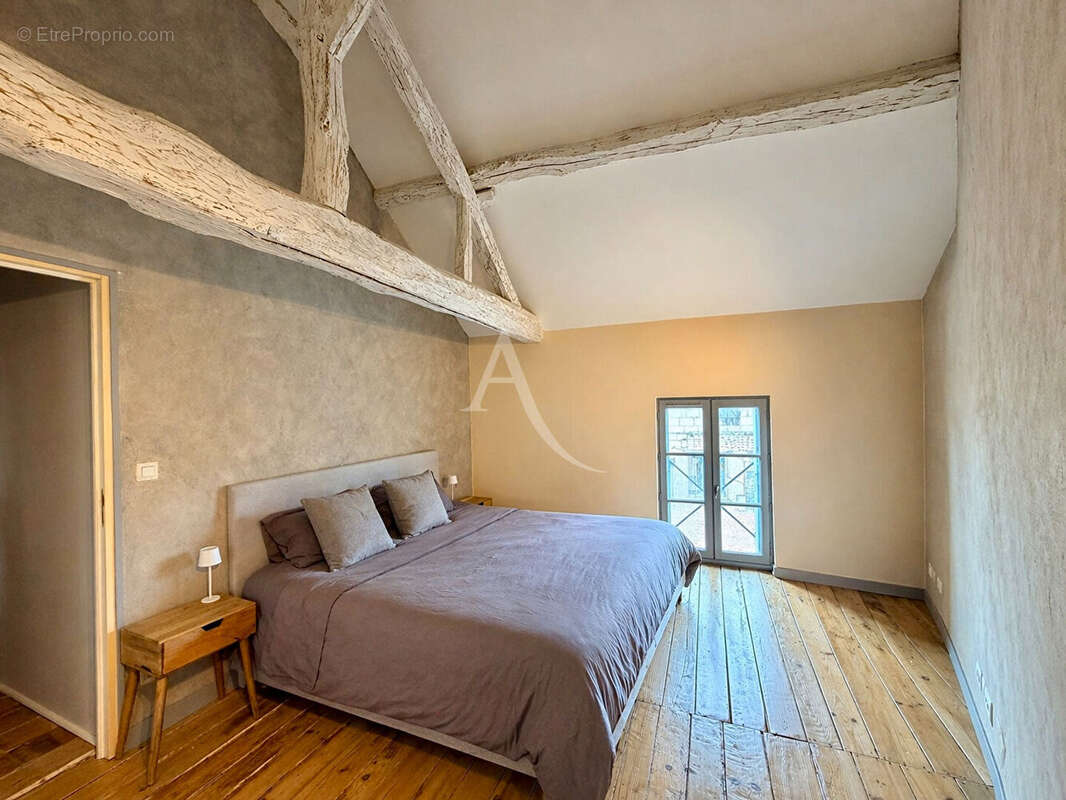 Maison à COURCHAMPS