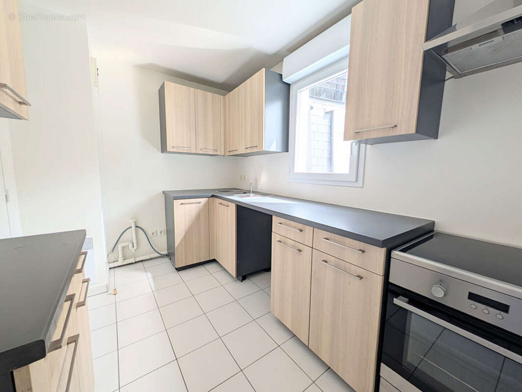 Appartement à SARTROUVILLE